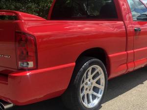 Dodge Ram SRT-10 2004 года 